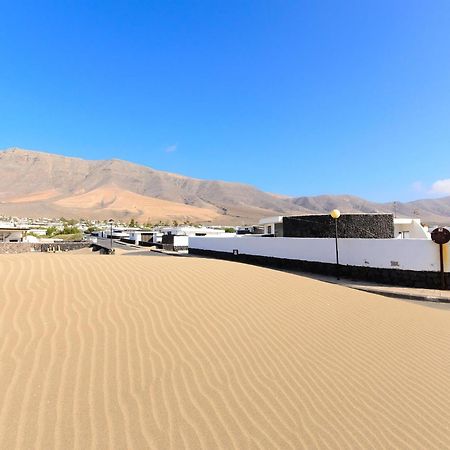 Famara Beach Apt Екстер'єр фото